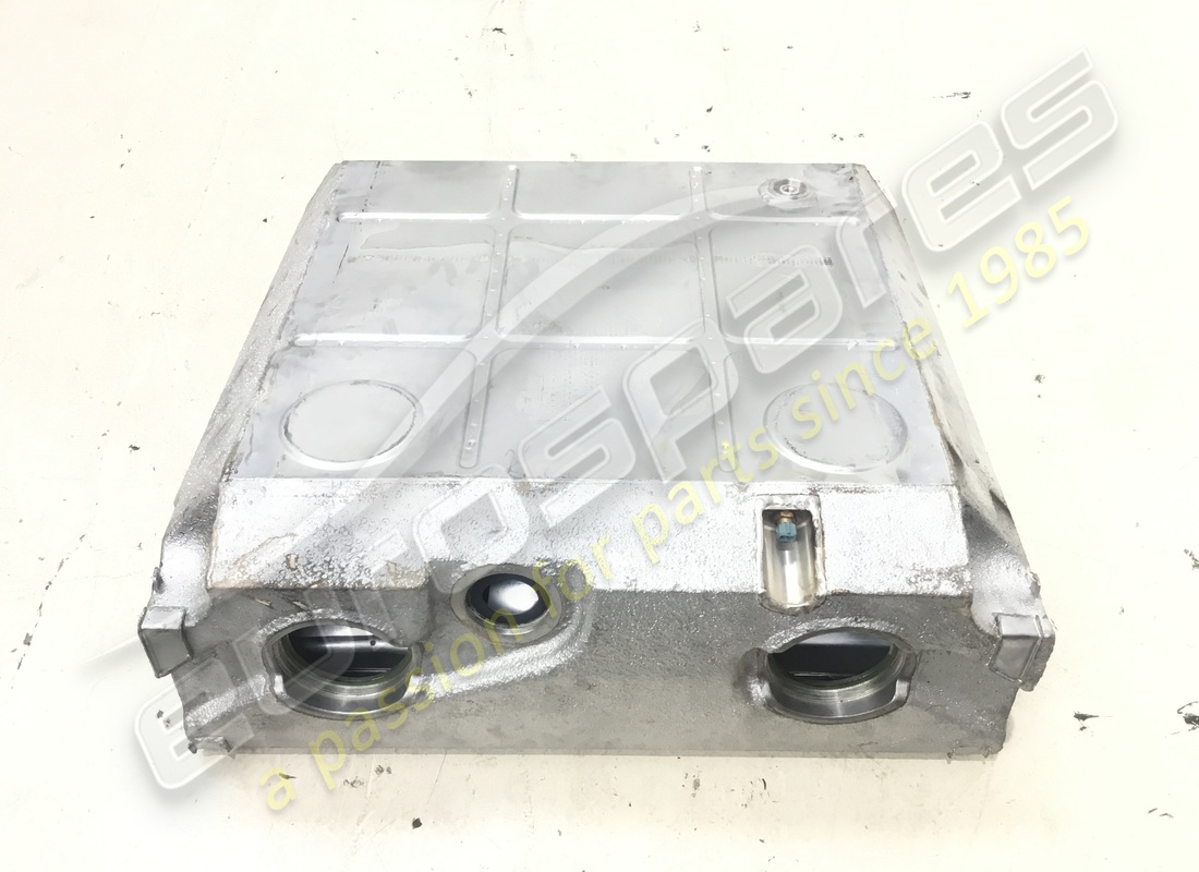 serbatoio carburante ferrari usato. numero parte 186103 (2)