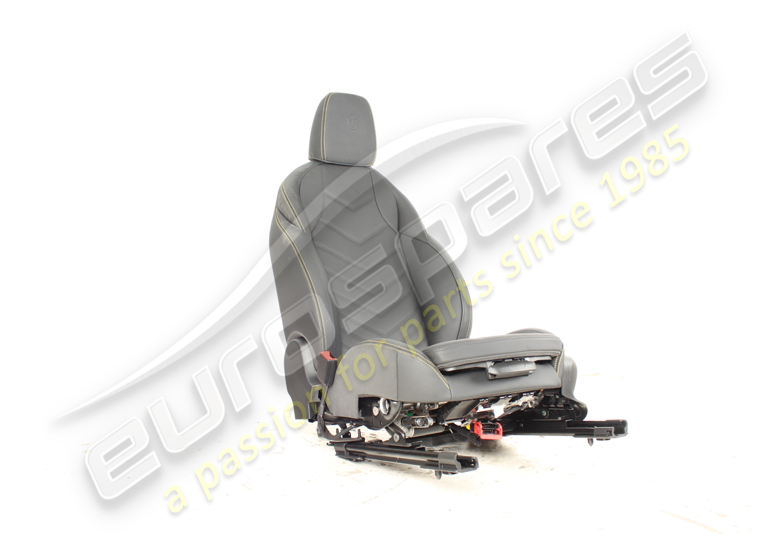 maserati assemblaggio sedile anteriore sinistro usato. numero parte 670207073 (2)