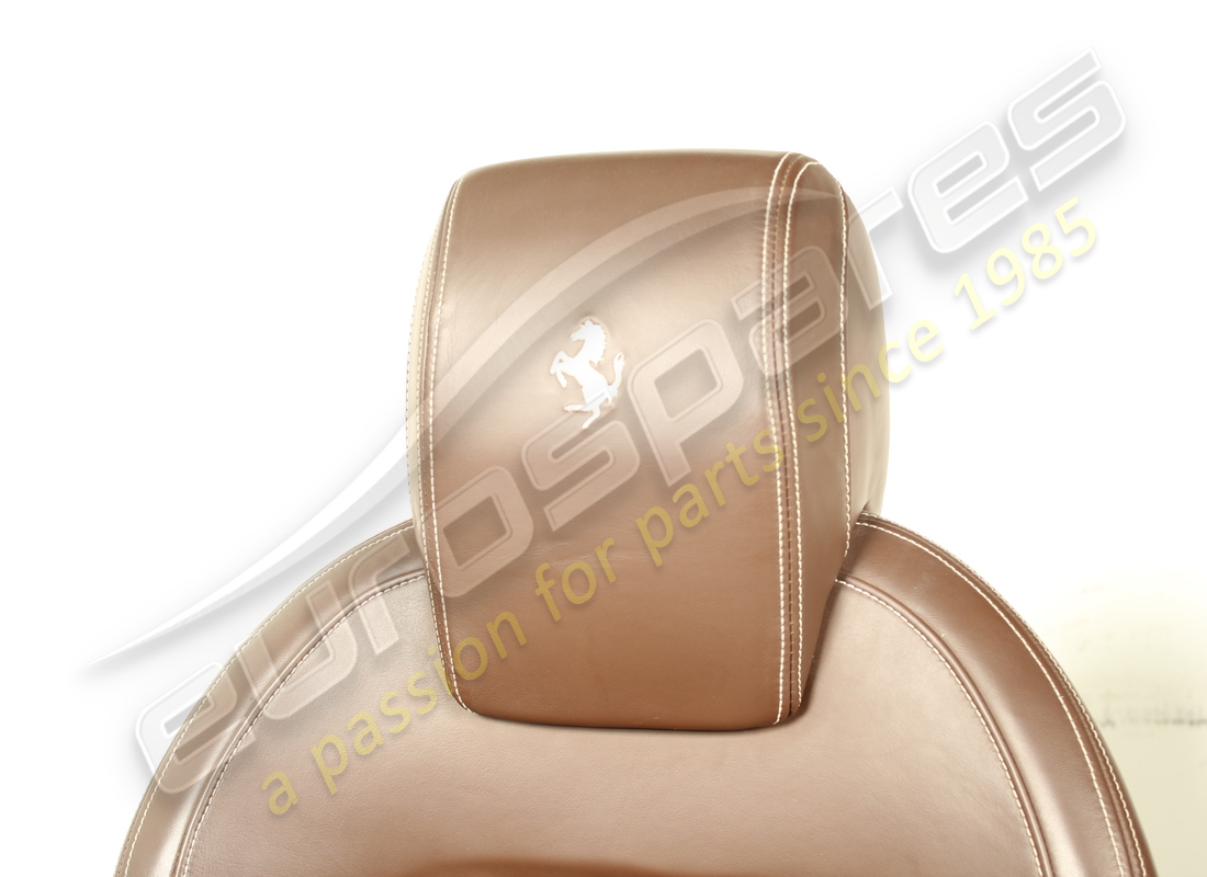 set di sedili completo usato eurospares con lunotti posteriori. numero parte eap1564144 (3)