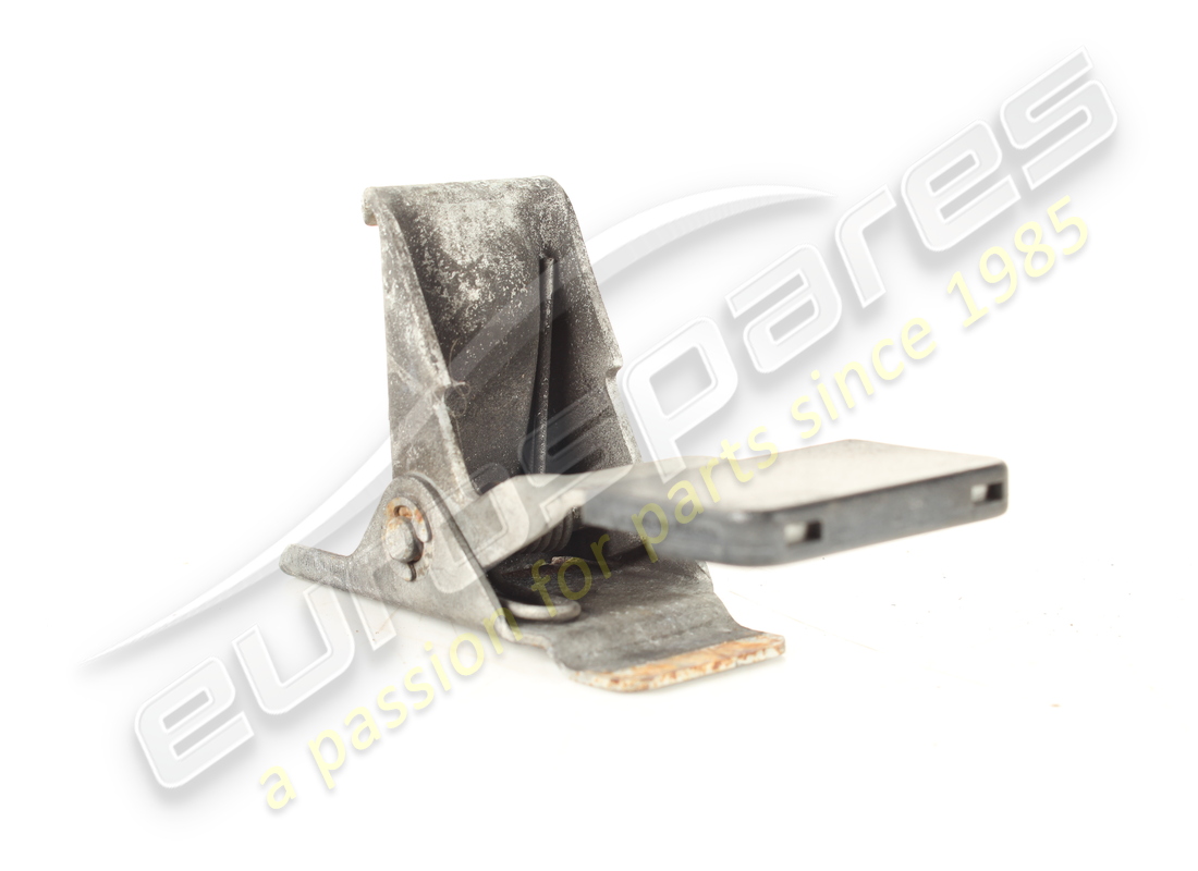 GANCIO DI SICUREZZA PER COPERCHIO MOTORE USATO Maserati. NUMERO PARTE 60571407 (1)