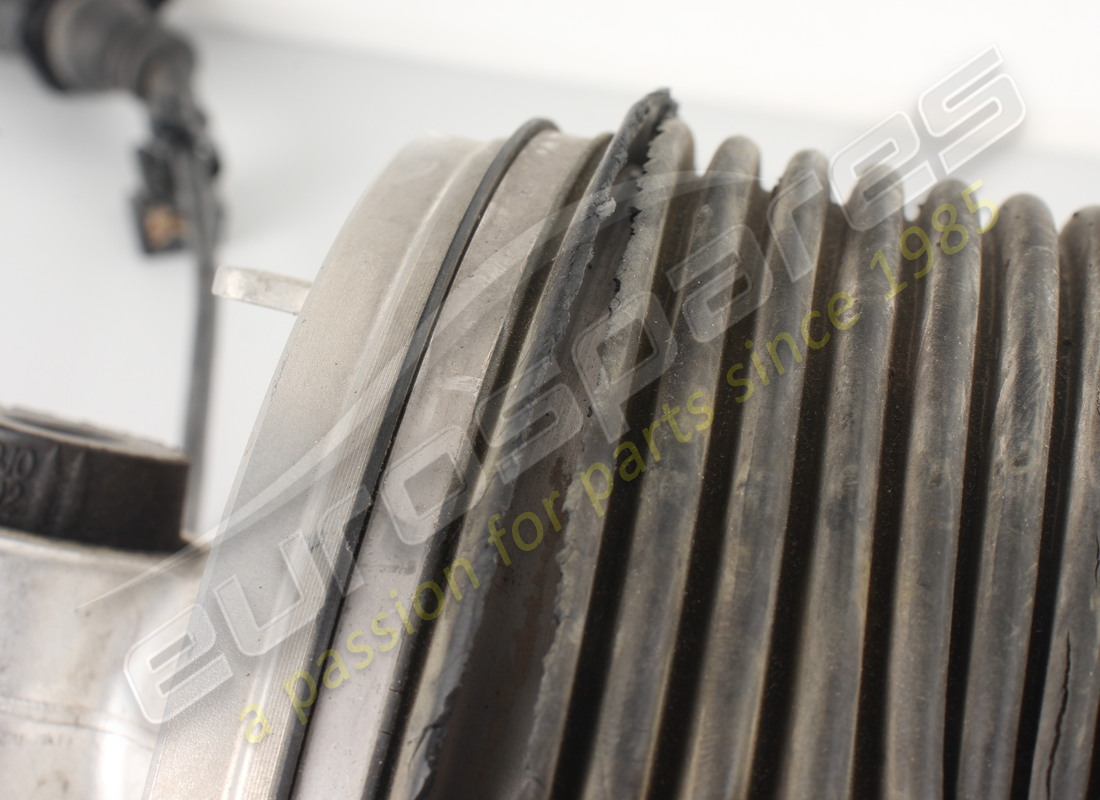 ammortizzatore magna ride lift danneggiato lamborghini. numero parte 4t0412019r (3)