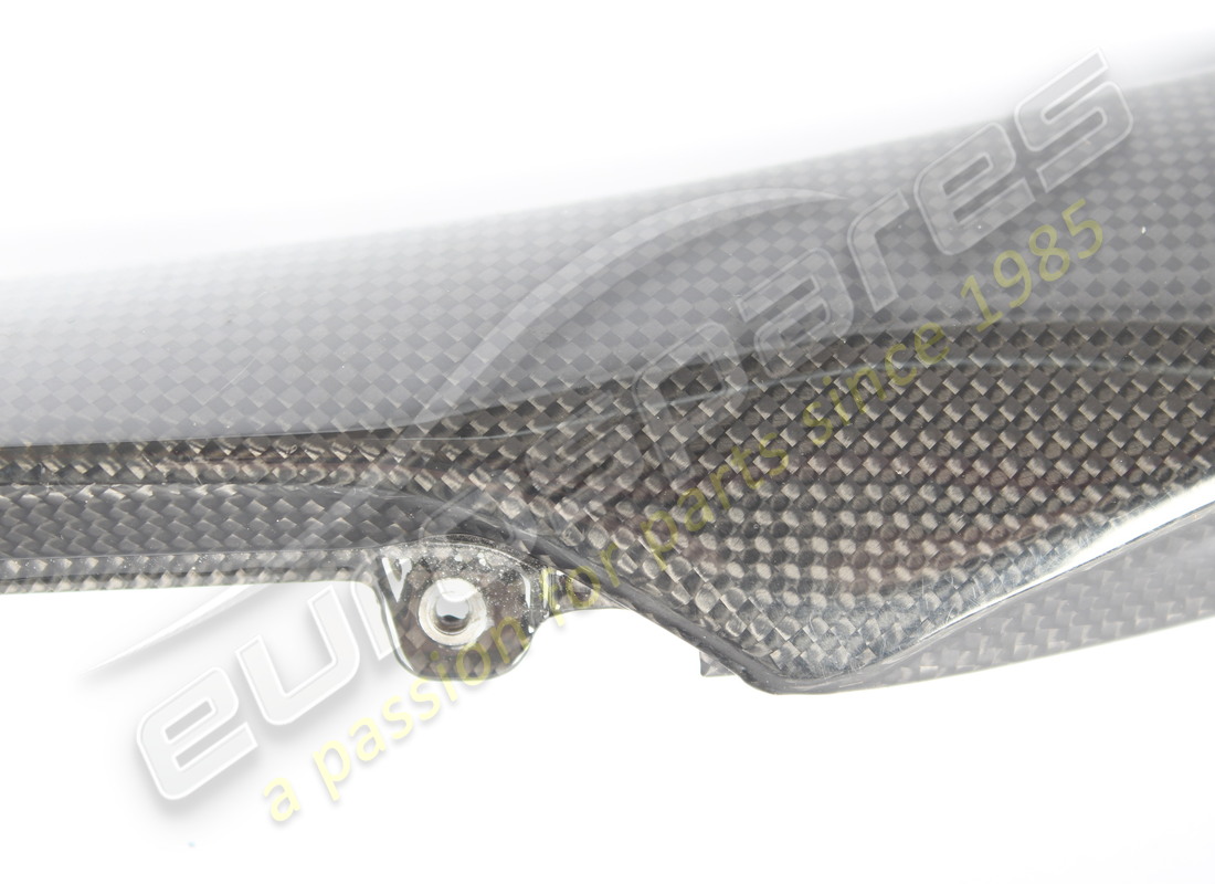 usato ferrari mobiletto ant. sup.sx carbon. numero parte 765883 (2)