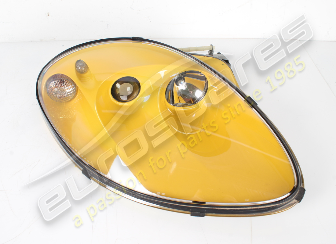 usato ferrari gruppo lampada dx rhd giallo modena. numero parte 72001370 (1)