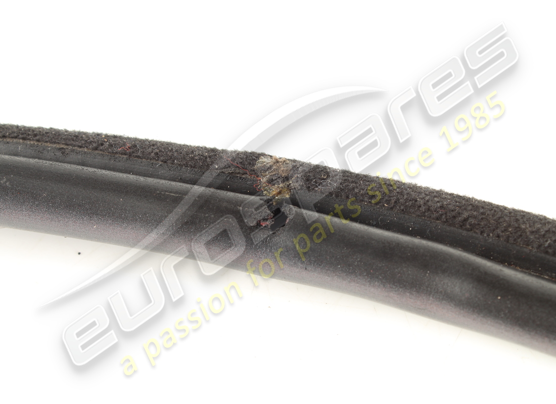 gomma porta superiore sinistra usata ferrari. numero parte 60924000 (3)