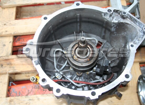usato maserati alloggiamento frizione pressofuso codice articolo 233857