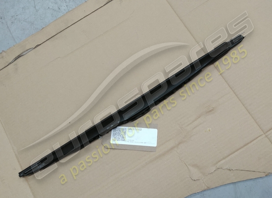 usato ferrari spazzola tergicristallo destro codice articolo 65081600