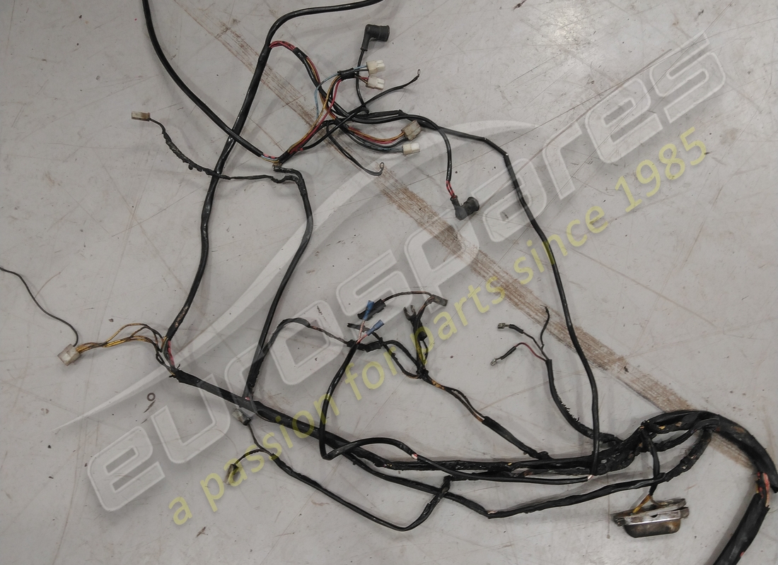 cablaggio ferrari danneggiato. numero parte 40332504 (2)