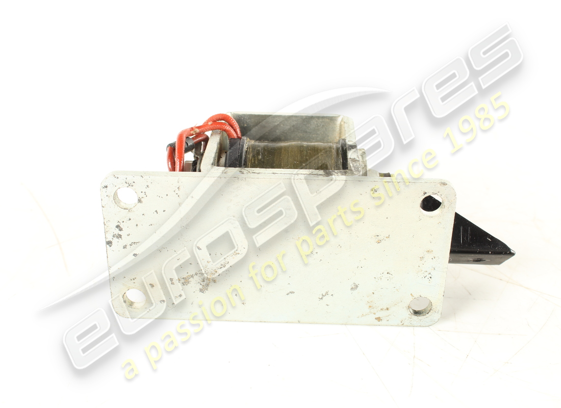 USED FERRARI BONNET OPENING SOLENOID. PART NUMBER 2578040600 (2) used ferrari bonnet opening solenoid. part number 2578040600 (2)