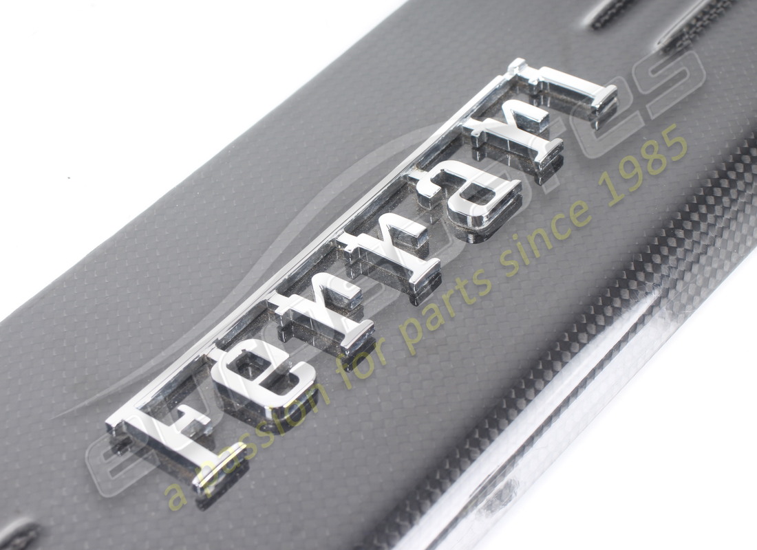 USATO FERRARI PEDANA DESTRA. NUMERO PARTE 86873500 (3) usato ferrari pedana destra. numero parte 86873500 (3)