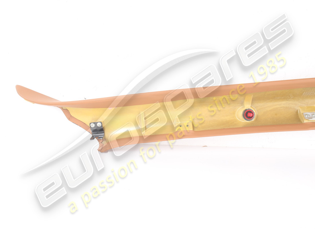 rivestimento pilastro parabrezza sx usato ferrari. numero parte 87906300 (5)