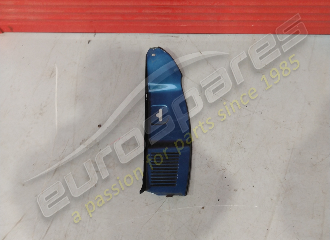 USATO Ferrari COPERTURA STRISCIA PORTIERA SX. NUMERO PARTE 63213310 (1)
