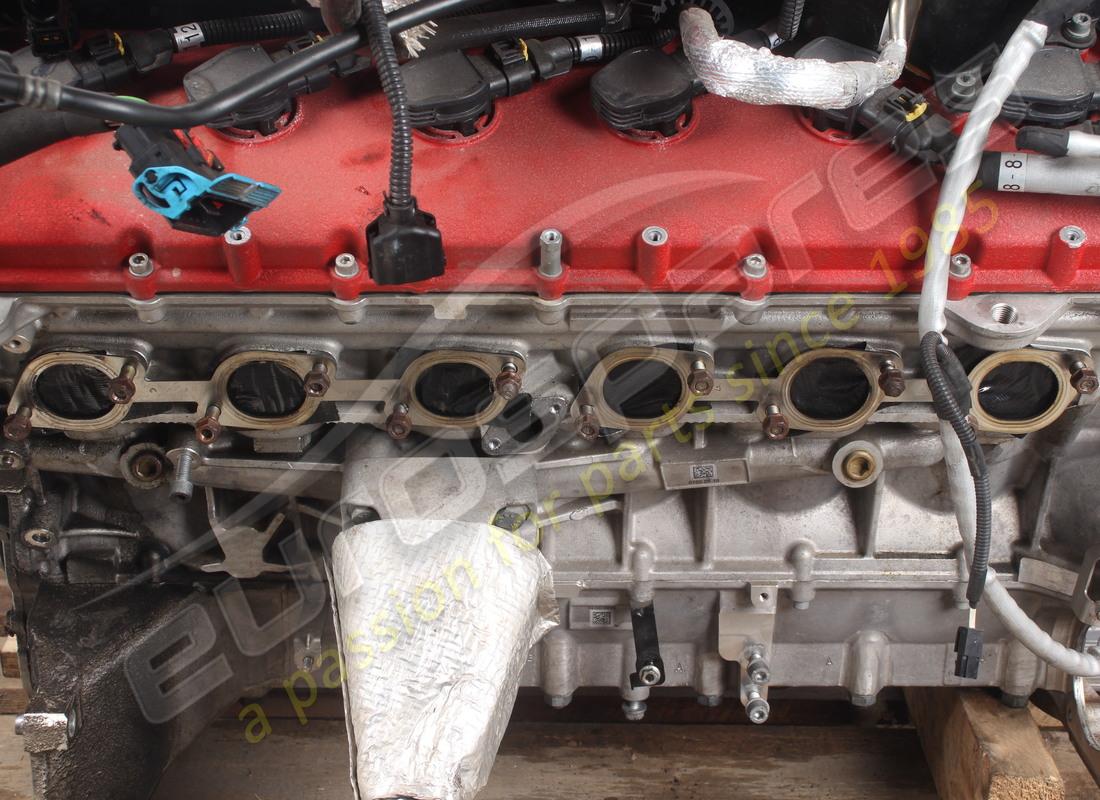 MOTORE FERRARI USATO. NUMERO PARTE 740027000 (9) motore ferrari usato. numero parte 740027000 (9)