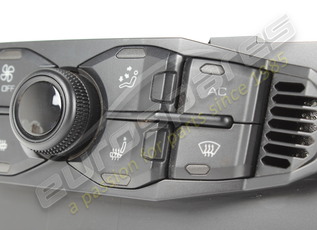 pannello di controllo e visualizzazione a/c lamborghini usato. numero parte 470820043g (3)
