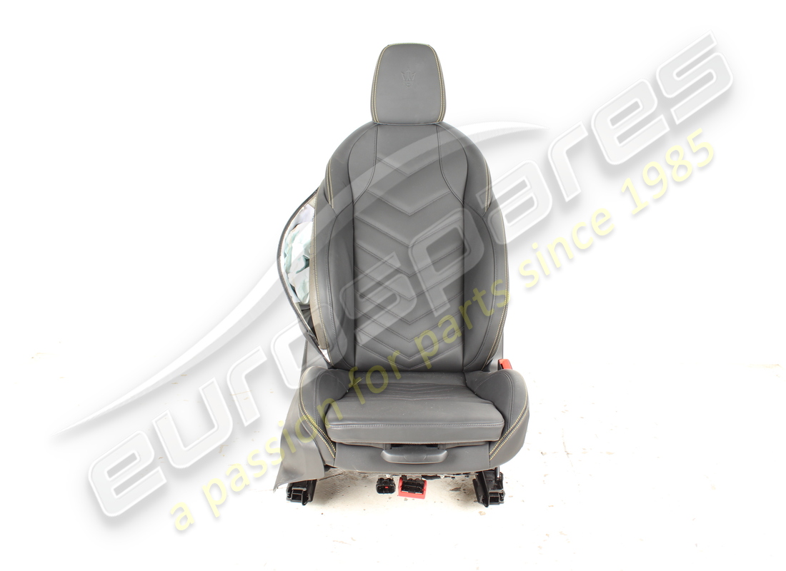 GRUPPO SEDILE ANTERIORE DESTRO DANNEGGIATO Maserati NUMERO PARTE 670207074 (1)