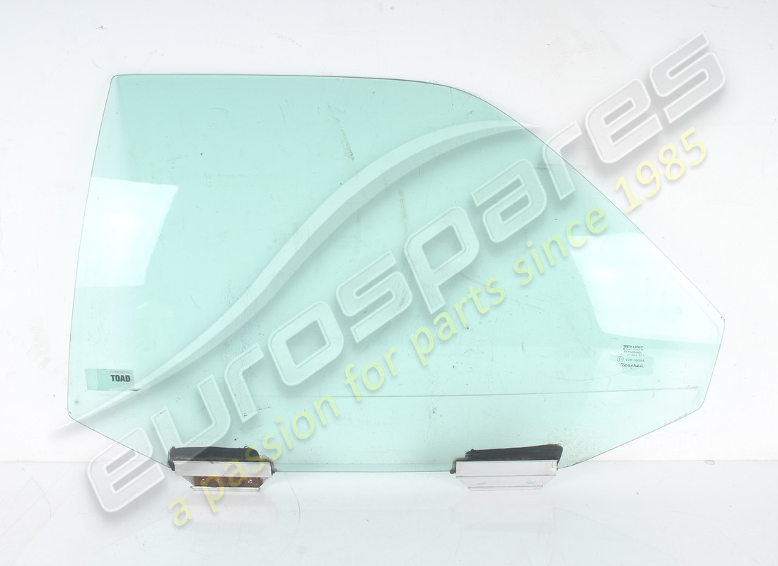 VETRO FINESTRINO PORTA ANTERIORE SINISTRO USATO Maserati. NUMERO PARTE 377700629 (1)