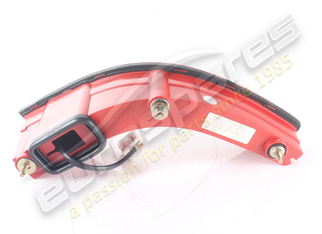 USATO MASERATI FARO POSTERIORE SX CON LED FISSO. NUMERO PARTE 383100137 (2) usato maserati faro posteriore sx con led fisso. numero parte 383100137 (2)