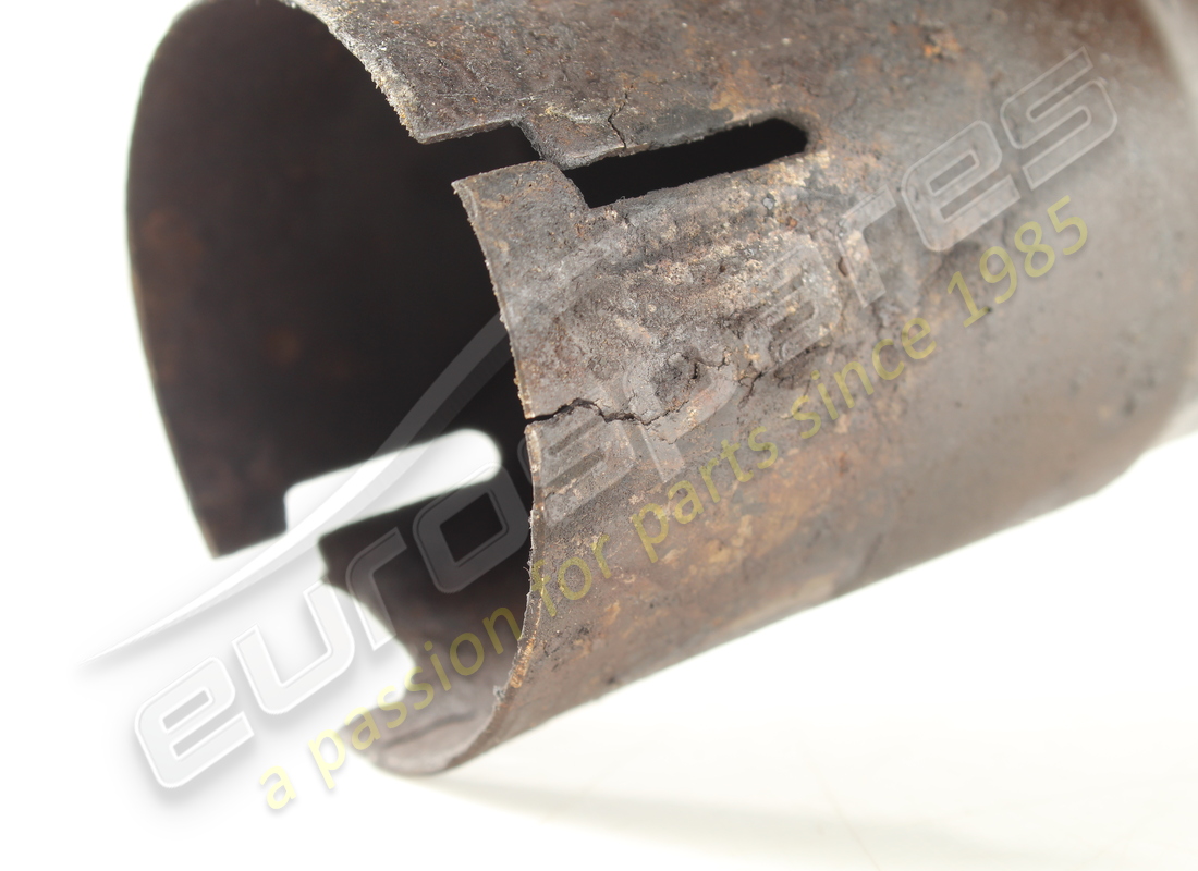 scarico intermedio posteriore destro usato maserati. numero parte 389000132 (5)