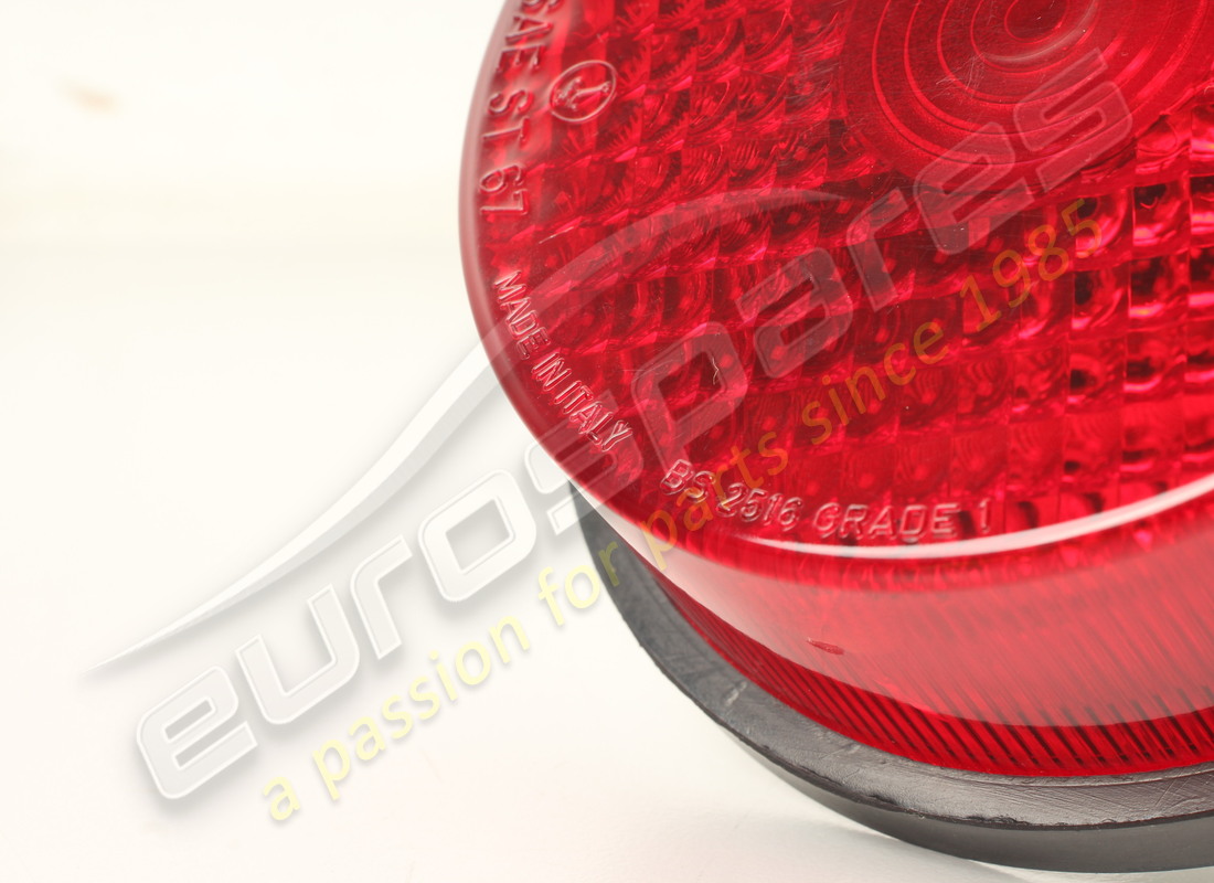 NUOVA FERRARI FANALE POSTERIORE CON RIFLETTORE OE. NUMERO PARTE 20082301 (3) nuova ferrari fanale posteriore con riflettore oe. numero parte 20082301 (3)