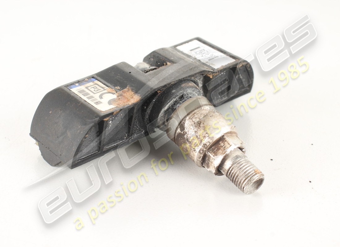 SET TRASMETTITORE/VALVOLA E ANELLO Aston Martin USATO (1 RUOTA). NUMERO PARTE 1R123610357 (1)