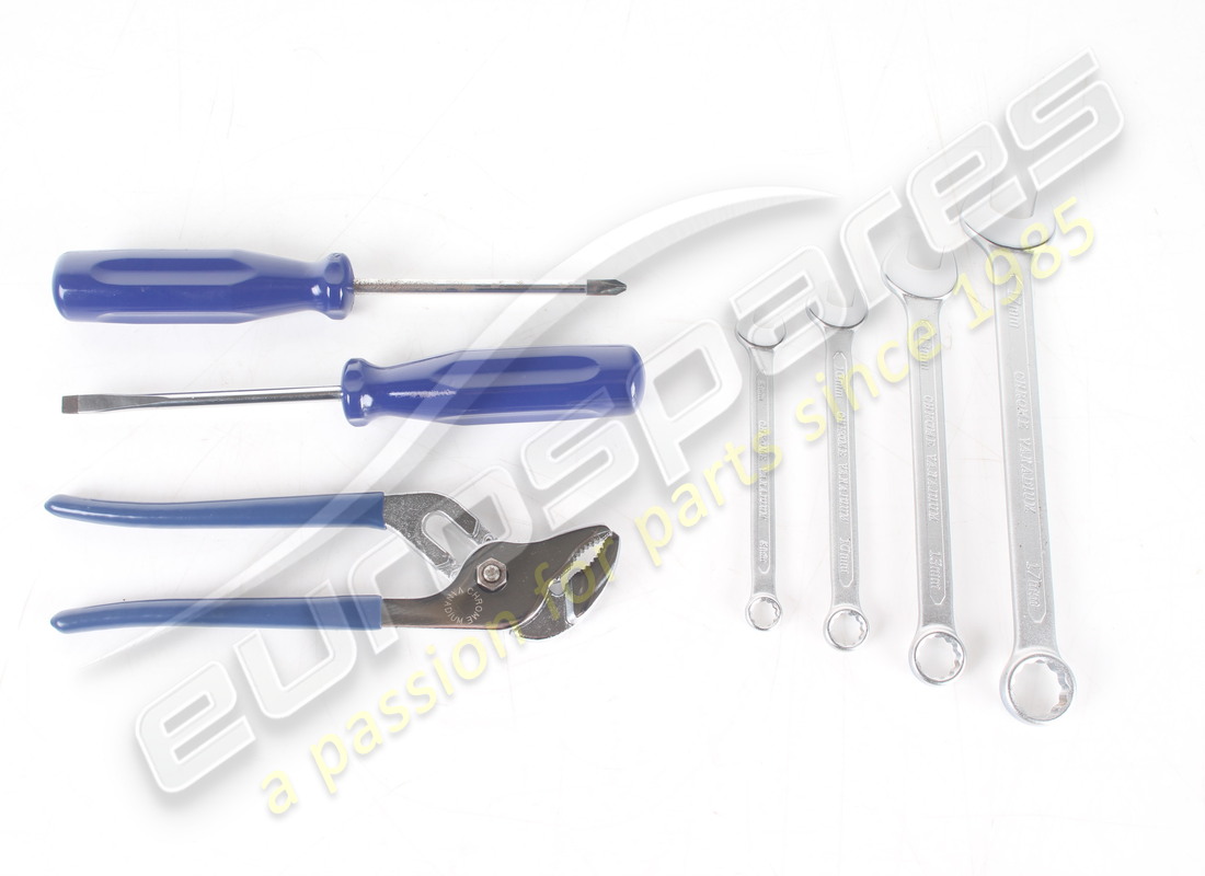 SET DI ATTREZZI USATI MASERATI. NUMERO PARTE 389801003 (2) set di attrezzi usati maserati. numero parte 389801003 (2)