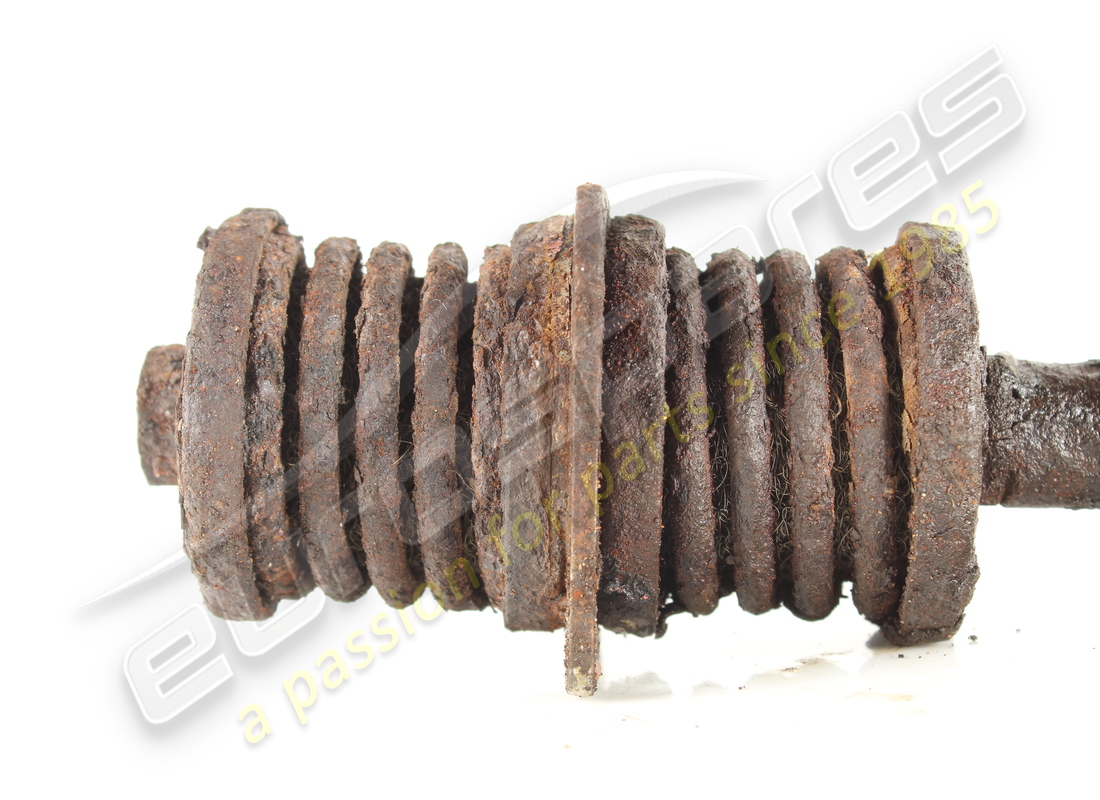 supporto di scarico ferrari usato. numero parte 106052 (4)