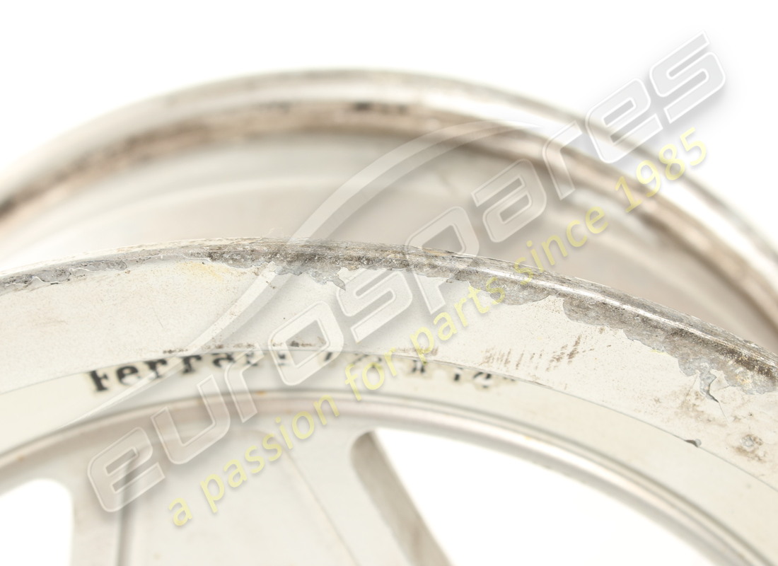 usata ferrari ruota da strada campagnolo 7.5x14. numero parte 108752 (6)