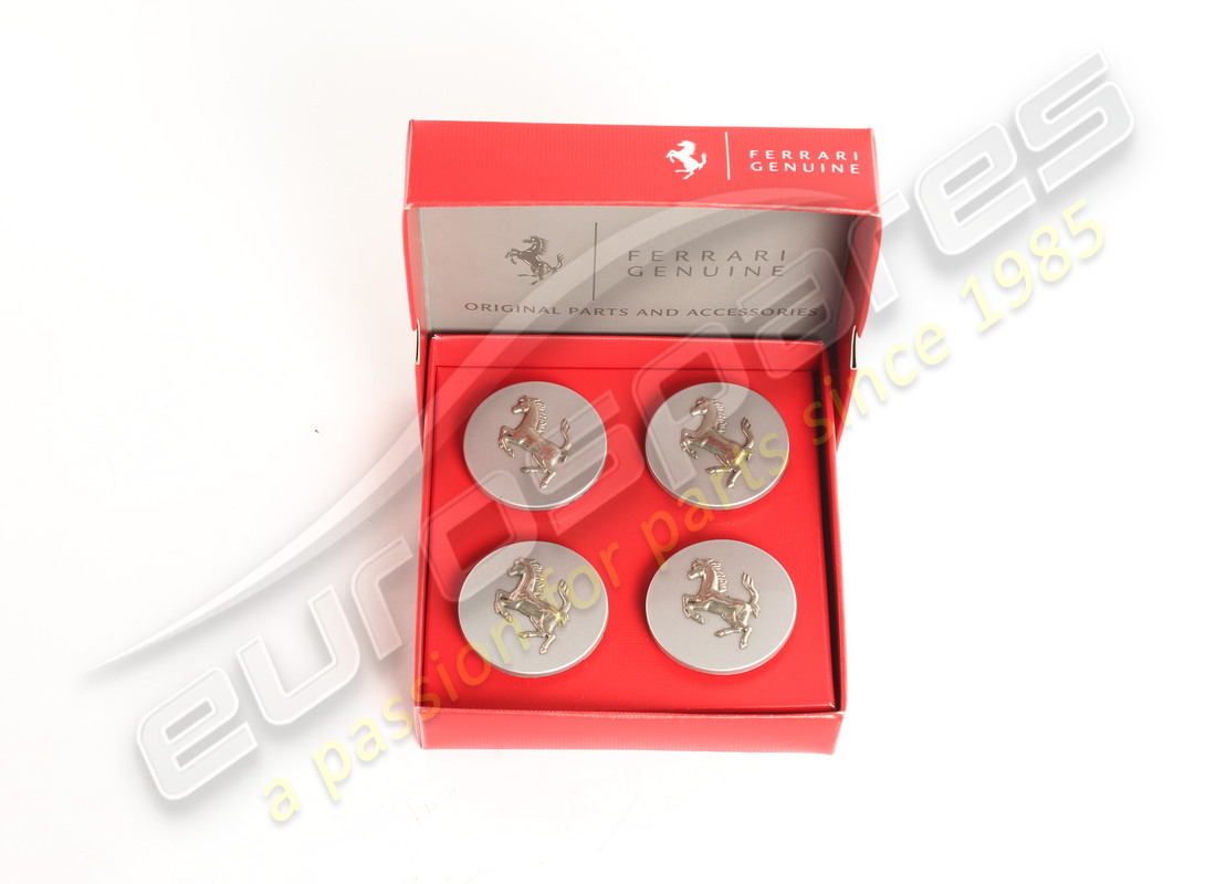 kit tappo centro ruota ferrari usato (argento). numero parte 70001467 (1)