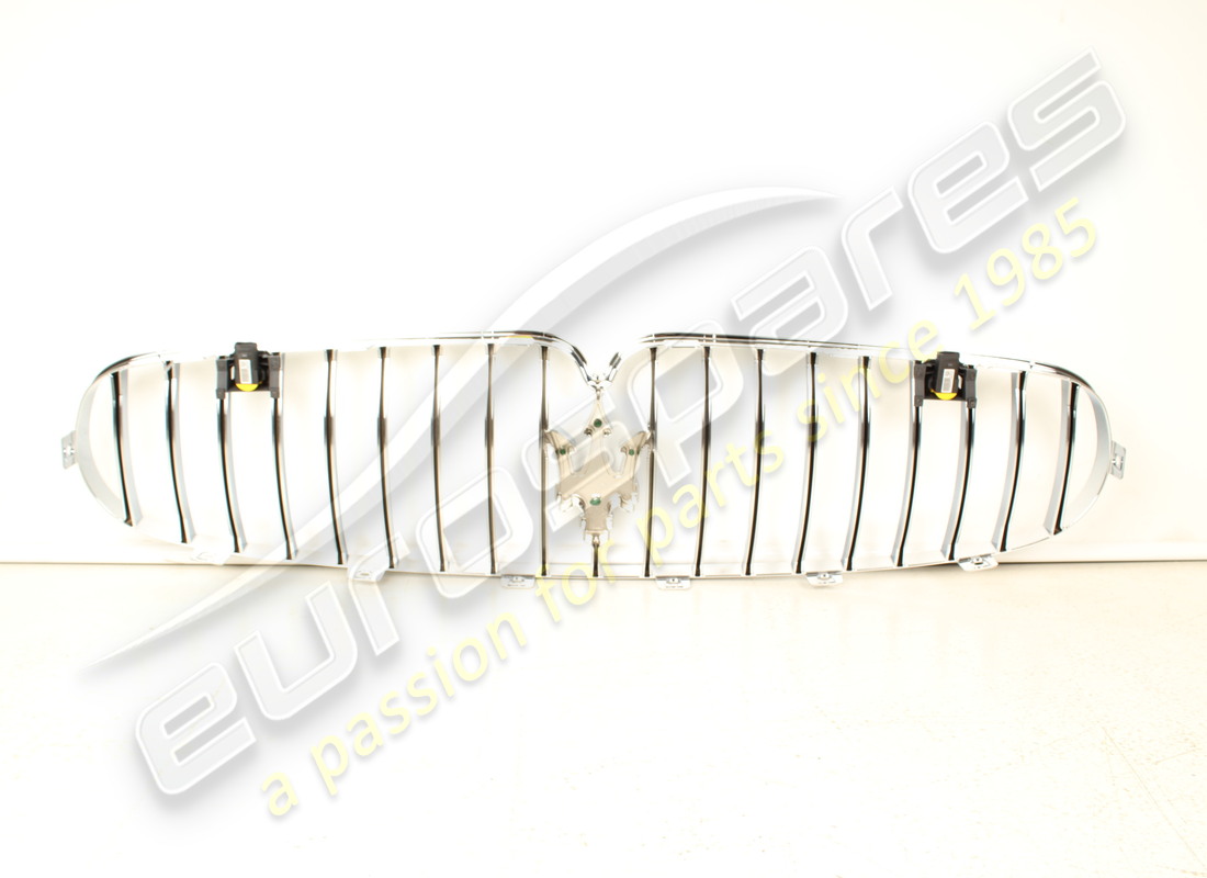 nuovo maserati griglia anteriore completa. numero parte 85110800 (2)