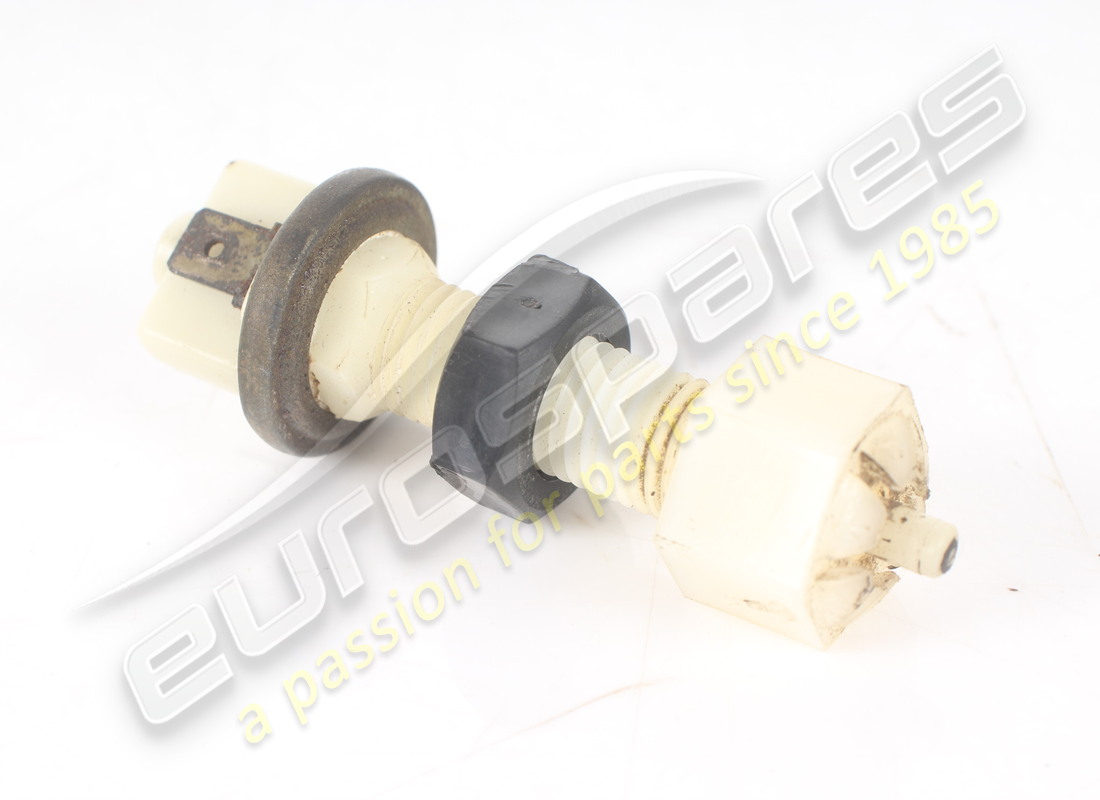 INTERRUTTORE LUCE STOP USATO Ferrari . NUMERO PARTE 101663 (1)