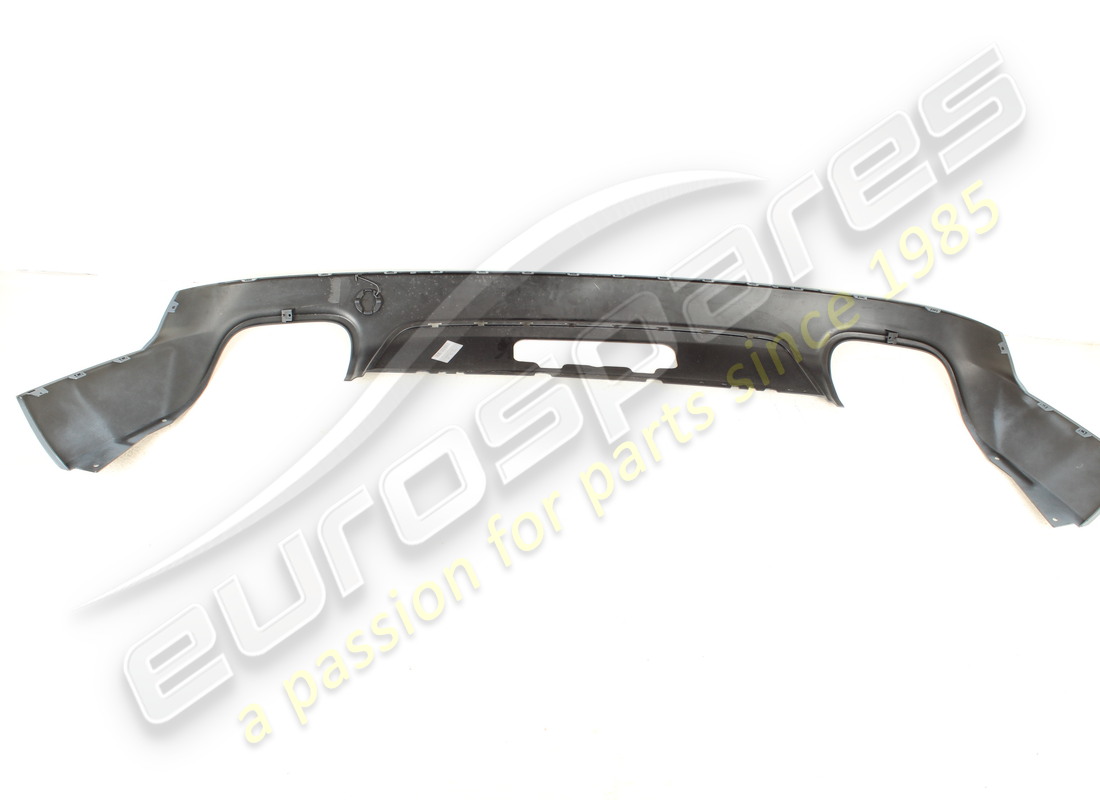 nuova maserati copertura paraurti posteriore. numero parte 670079983 (2)