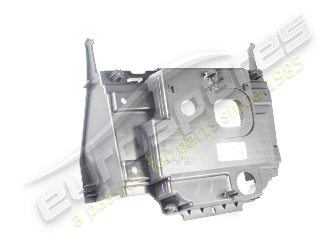 ISOLAMENTO Maserati USATO. NUMERO PARTE 670161953 (1)