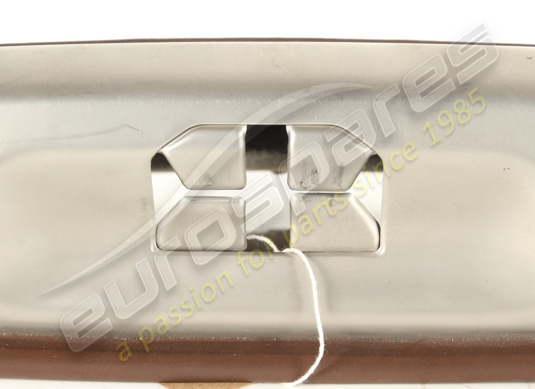 PROTEZIONE BATTITACCO VANO BAGAGLI USATA FERRARI. NUMERO PARTE 841118.. (2) protezione battitacco vano bagagli usata ferrari. numero parte 841118.. (2)