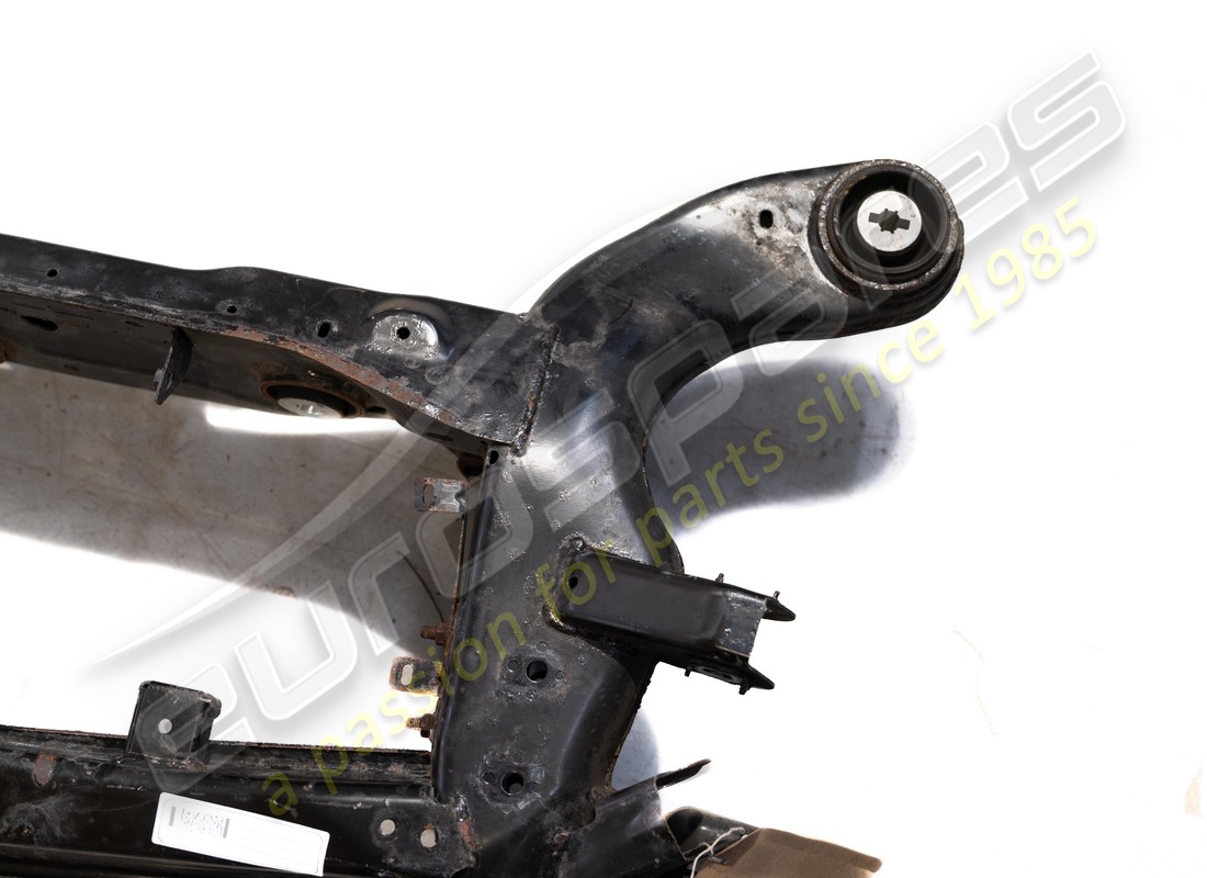 telaio posteriore completo maserati usato. numero parte 670037635 (2)