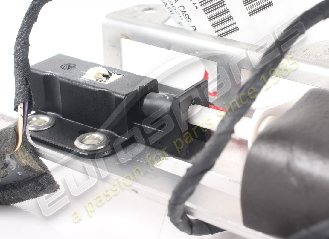 serratura porta vano portaoggetti usata ferrari. numero parte 83340200 (2)