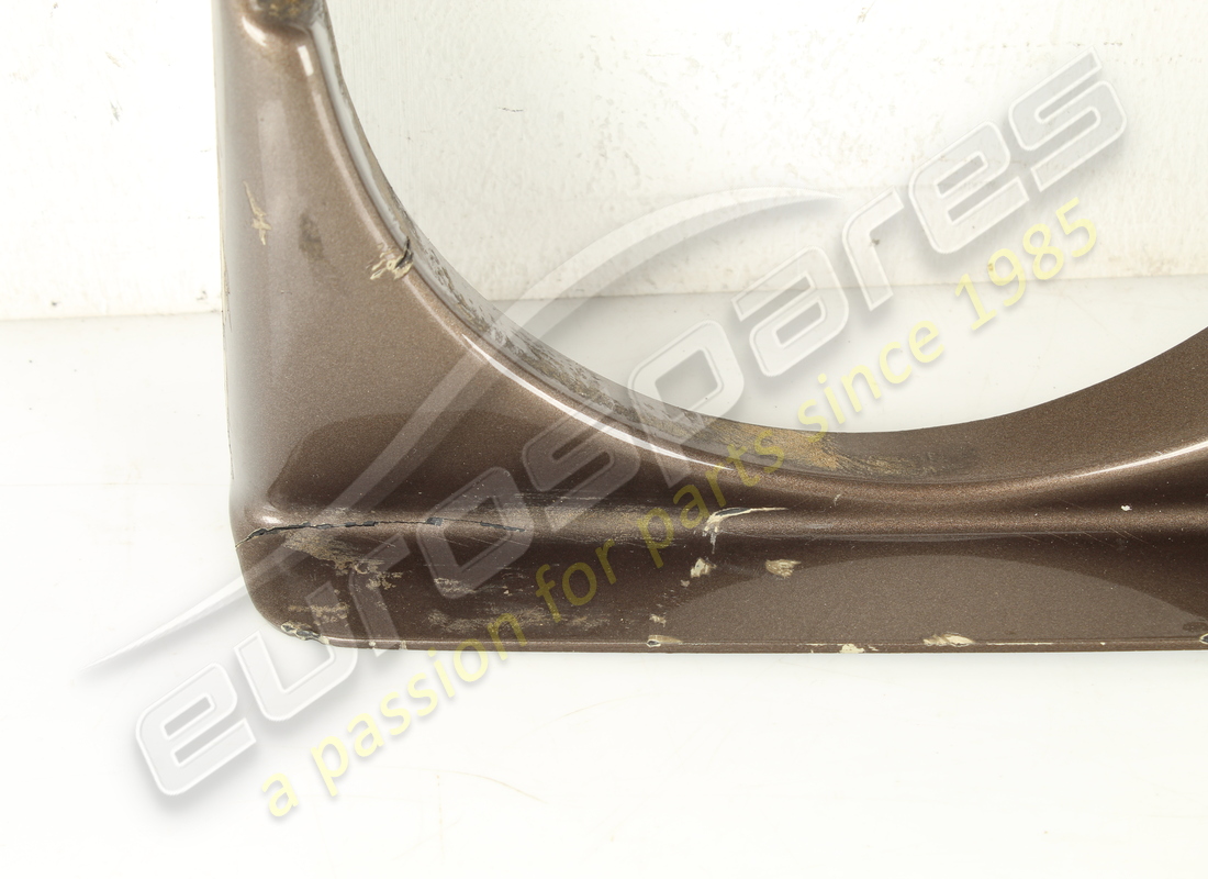 cornice del faro anteriore destro danneggiata ferrari. numero parte 2558203200 (6)