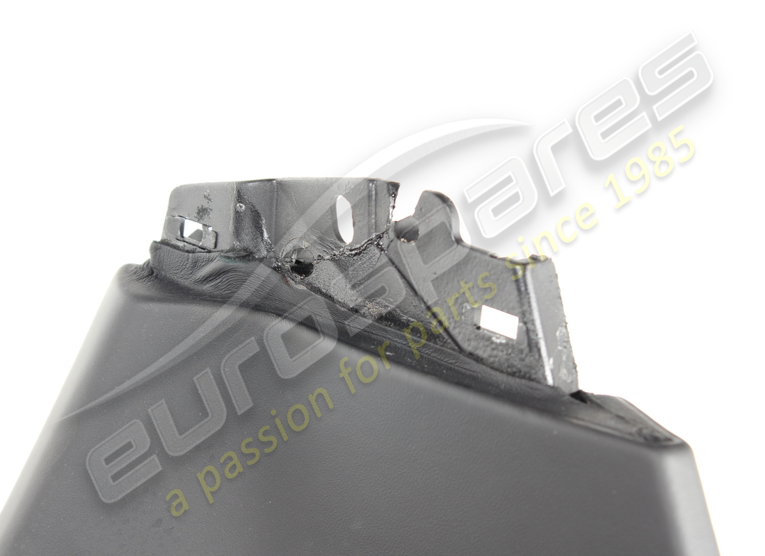 rivestimento portellone inferiore ferrari usato. numero parte 863968 (3)
