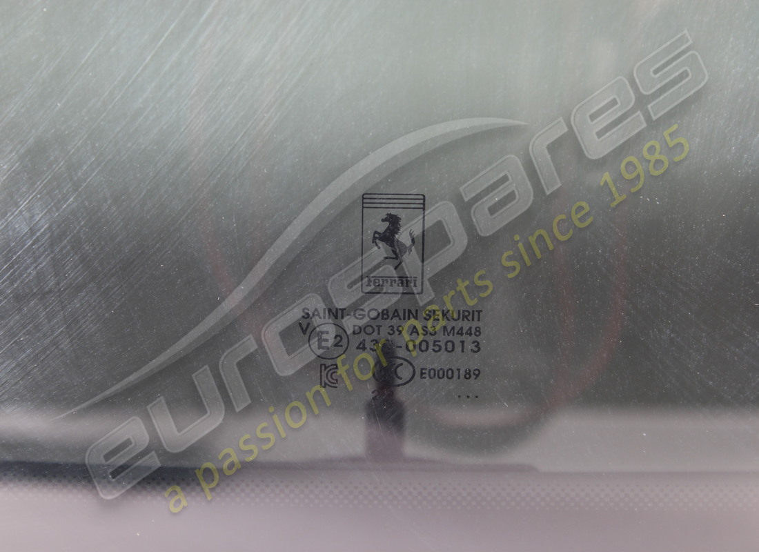 vetro e cornice eurospares usati. numero parte eap1481235 (2)