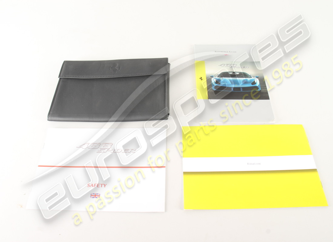 usato ferrari 488 confezione libretto spider. numero parte eap1481296 (4)