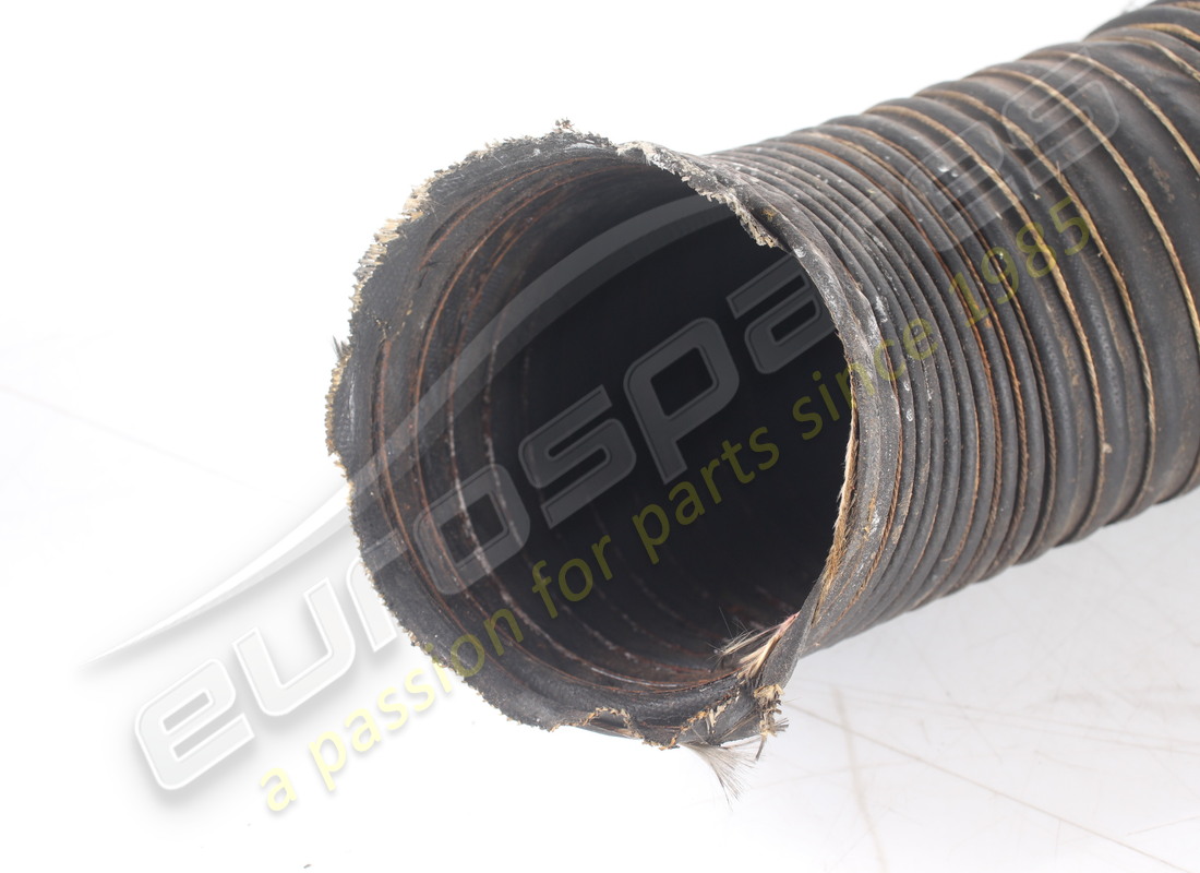 USATO FERRARI CANALIZZAZIONE DELL'ARIA. NUMERO PARTE 61790300 (3) usato ferrari canalizzazione dell'aria. numero parte 61790300 (3)