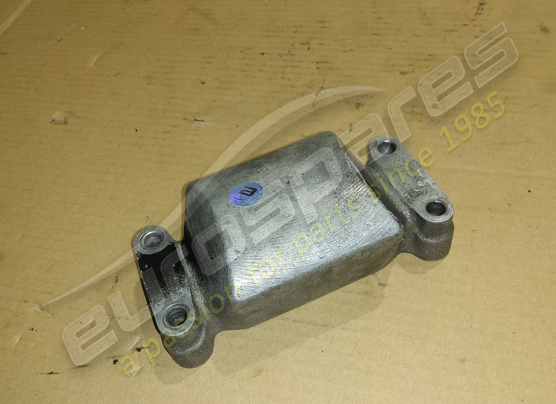 copertura inferiore ferrari usata. numero parte 104315 (2)
