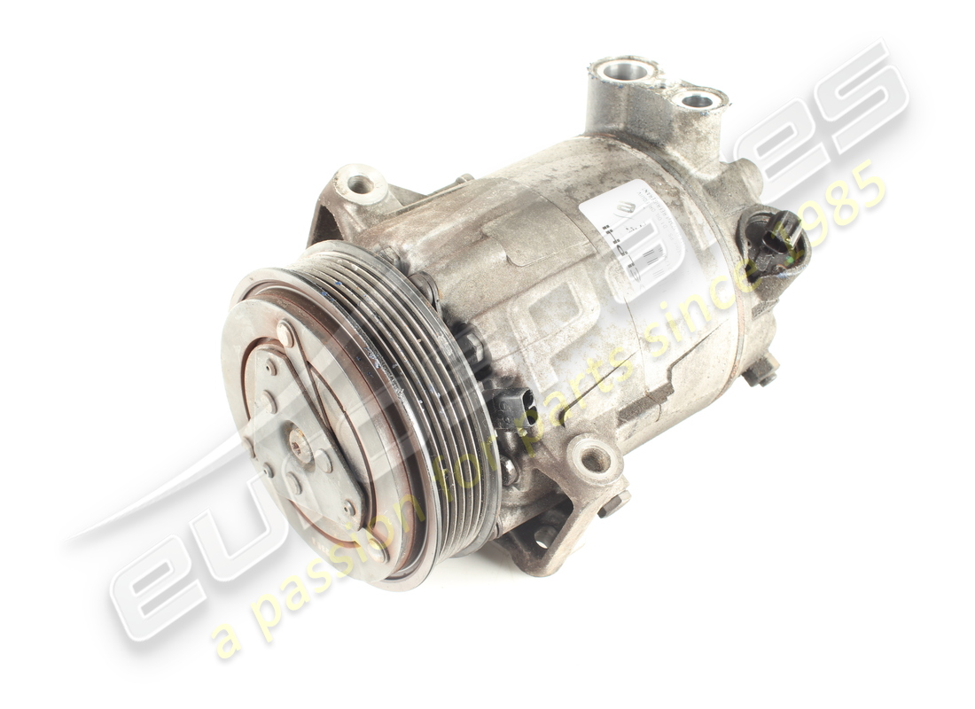 COMPRESSORE ARIA CONDIZIONATA USATO Maserati V6 . NUMERO PARTE 308716 (1)