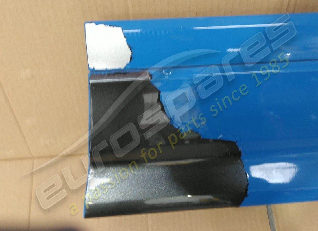copertura lamborghini usata. numero parte 4ml853960by9b (2)