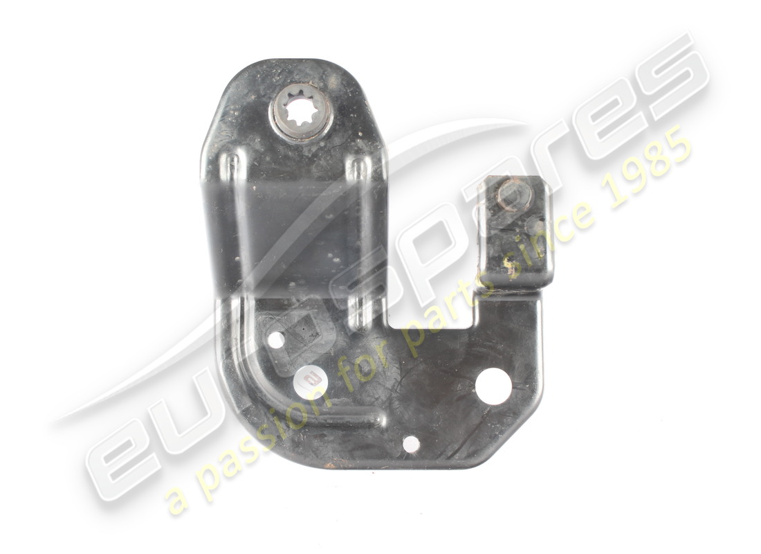 STAFFA FILTRO Maserati USATA. NUMERO PARTE 670006753 (1)