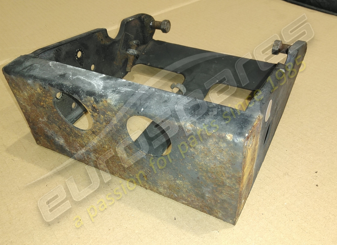 USATO Ferrari PANNELLO DI MONTAGGIO DELLA LAMPADA FRONTALE SX. NUMERO PARTE 40238206 (1)