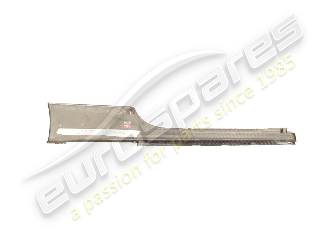 rivestimento sottoporta sx usato ferrari. numero parte 83261500 (4)
