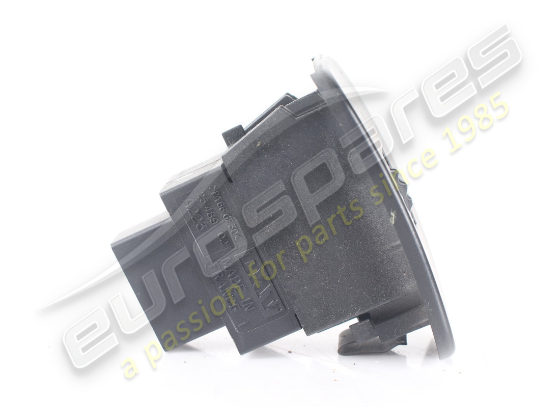 USATO MASERATI COMANDO PUNTAMENTO FARI, NERO COSÌ. NUMERO PARTE 383100112 (3) usato maserati comando puntamento fari, nero così. numero parte 383100112 (3)