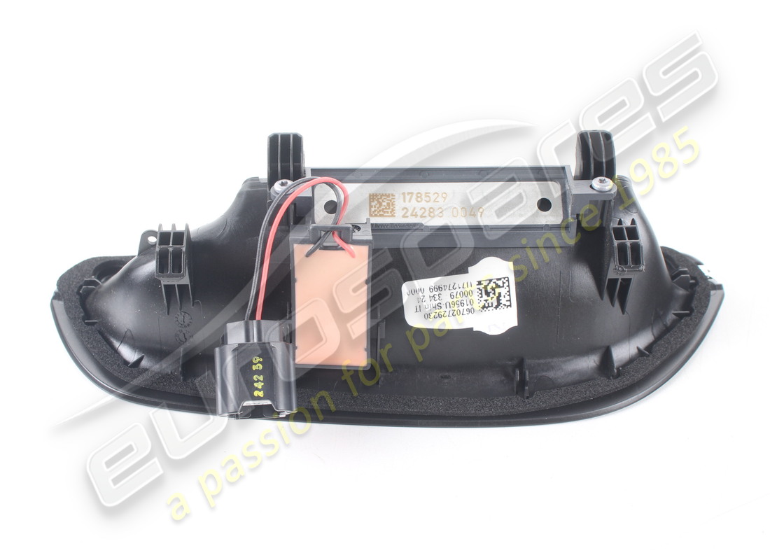 NUOVO MASERATI PRIMER PER MANIGLIA ANTERIORE SINISTRA. NUMERO PARTE 670272923 (4) nuovo maserati primer per maniglia anteriore sinistra. numero parte 670272923 (4)