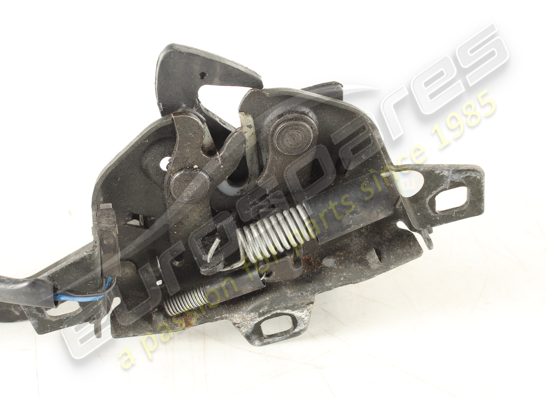 SERRATURA DEL COFANO MASERATI USATA. NUMERO PARTE 68175100 (2) serratura del cofano maserati usata. numero parte 68175100 (2)