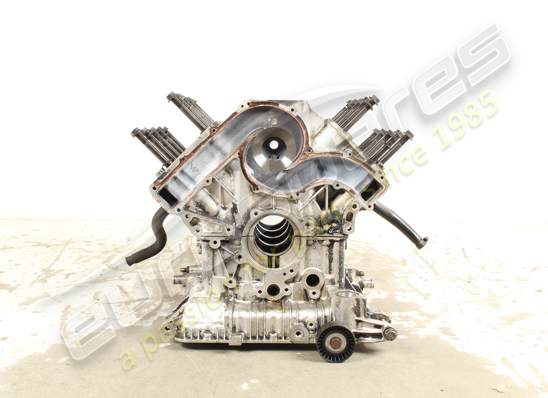 cilindro usato maserati 8 carter motore assemblato. numero parte 578942201 (1)