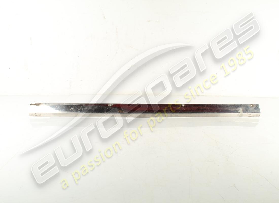 STAMPAGGIO Ferrari USATO. NUMERO PARTE 2556487208 (1)